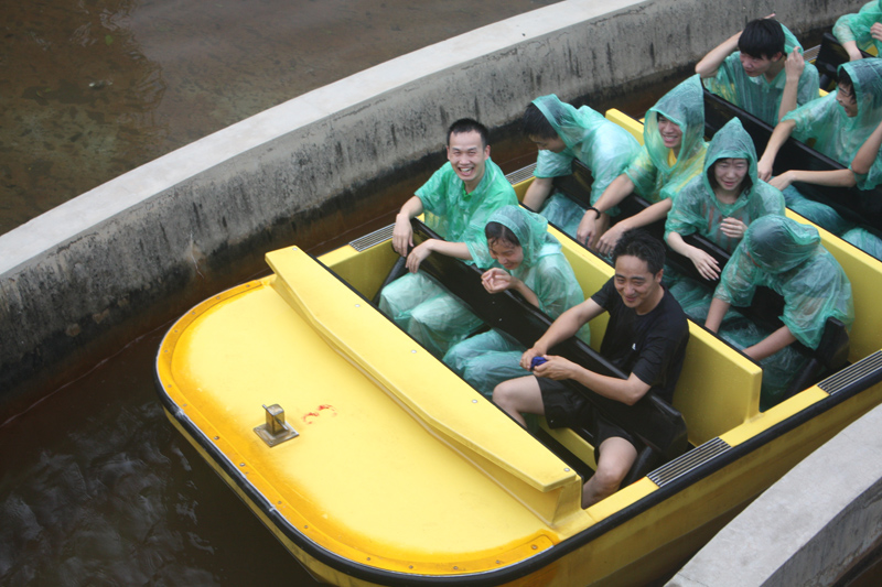 天派包装游园活动