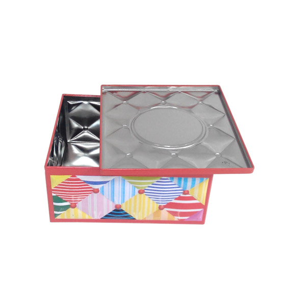 马口铁新疆和田玉枣盒 马口铁新疆和田玉枣盒