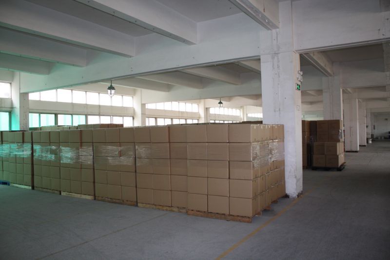 正方形台湾乌龙茶铁罐子工厂仓库 正方形台湾乌龙茶铁罐子工厂仓库